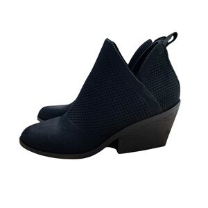 Eileen Fisher Black Knit Ankle Booties, Size 7 Vero Cuoio, Stretch Pull-On